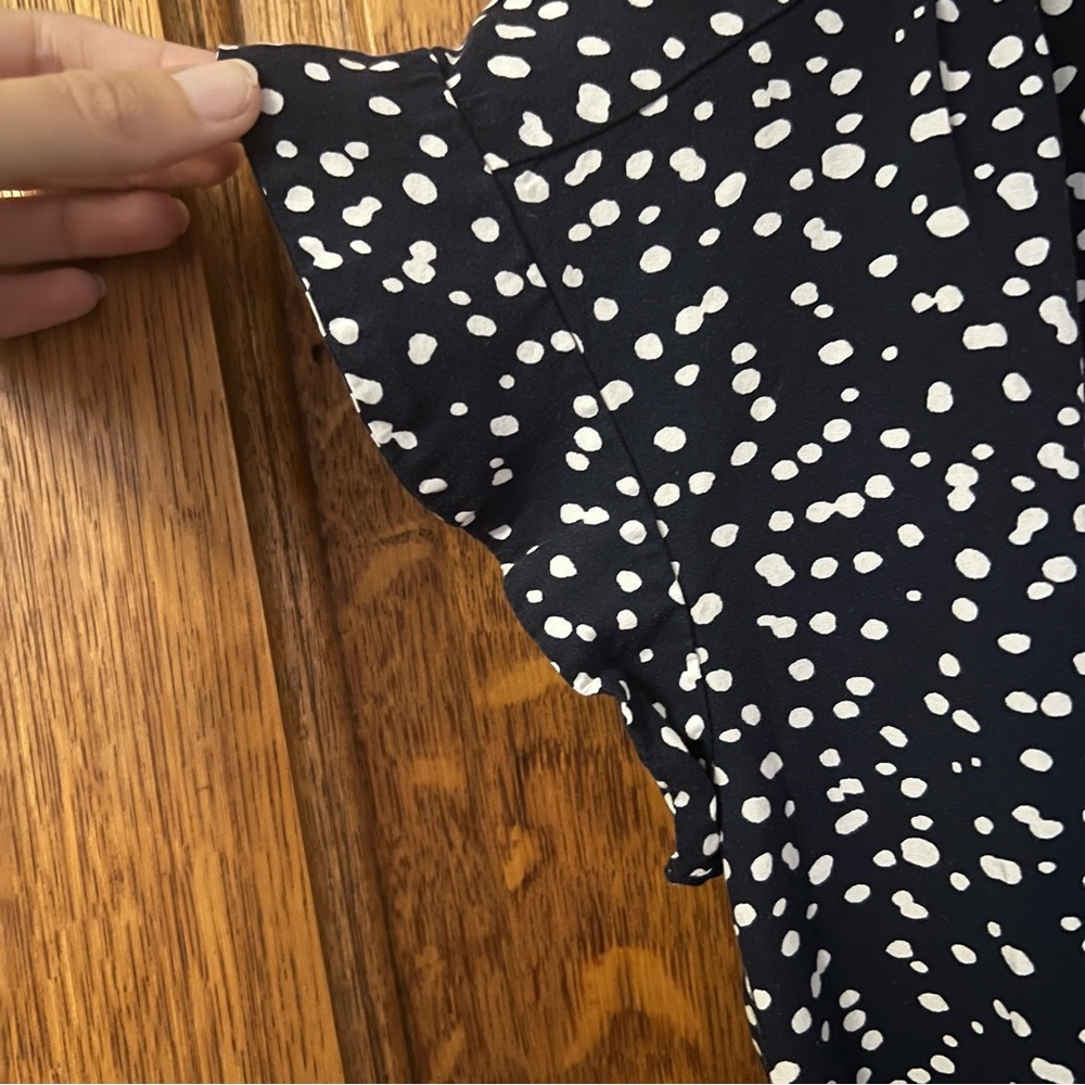 J. Crew Mercantile Women’s Top XXS Navy Polka Dot Dainty Cap Ruffle Button Down - Picture 5 of 8